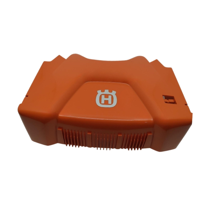 Framkåpa i gruppen  hos Motorsågsbutiken (5050319-01)