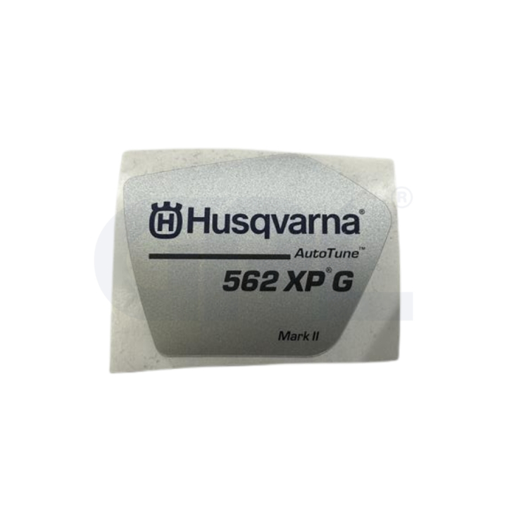 LABEL 562XPG MKII i gruppen Reservdelar Motorsågar / Husqvarna Motorsågar 500-serie / Reservdelar Husqvarna 562XP/G Mark II hos Motorsågsbutiken (5362290-04)