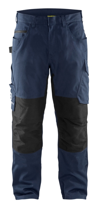 TROUSERS D104 TROUSER WITH KNE i gruppen  hos Motorsågsbutiken (5951047-22)