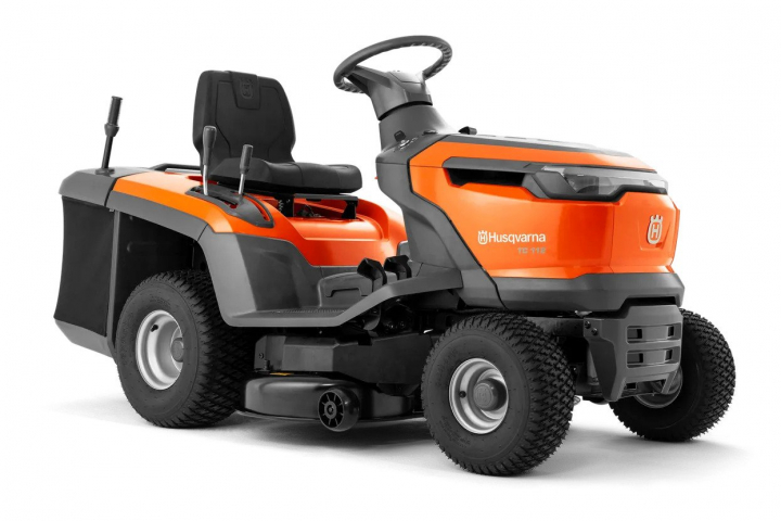 Husqvarna TC 112 Traktor i gruppen Skog och Trädgårdsprodukter / Åkgräsklippare / Husqvarna Traktor hos Motorsågsbutiken (9706222-01)