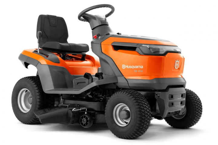 Husqvarna TS 114 Traktor i gruppen Skog och Trädgårdsprodukter / Åkgräsklippare / Husqvarna Traktor hos Motorsågsbutiken (9706225-01)