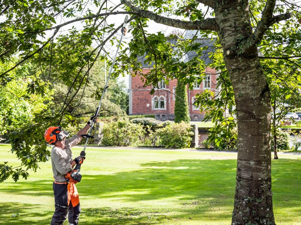 Husqvarna 525LK med trimmertillsats