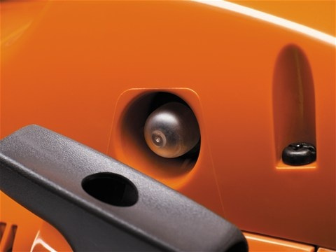 Husqvarna 445 E-Series II motorsåg | Elektrisk kedjeslip på köpet!