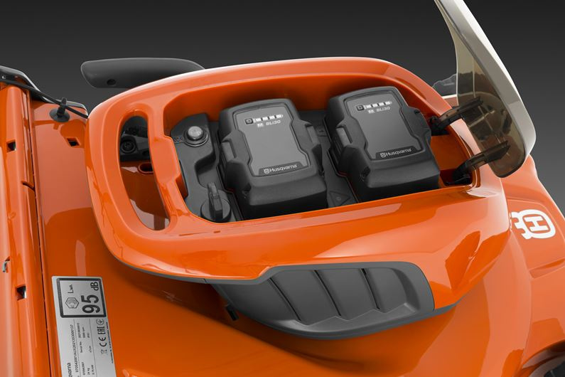 LC247i dubbla batterifack