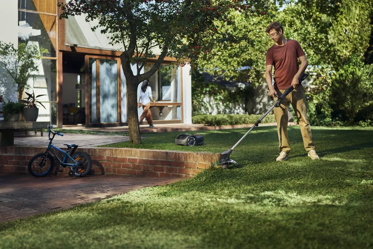 Husqvarna Aspire™ T28 Trimmer - med batteri(2.5Ah) och laddare