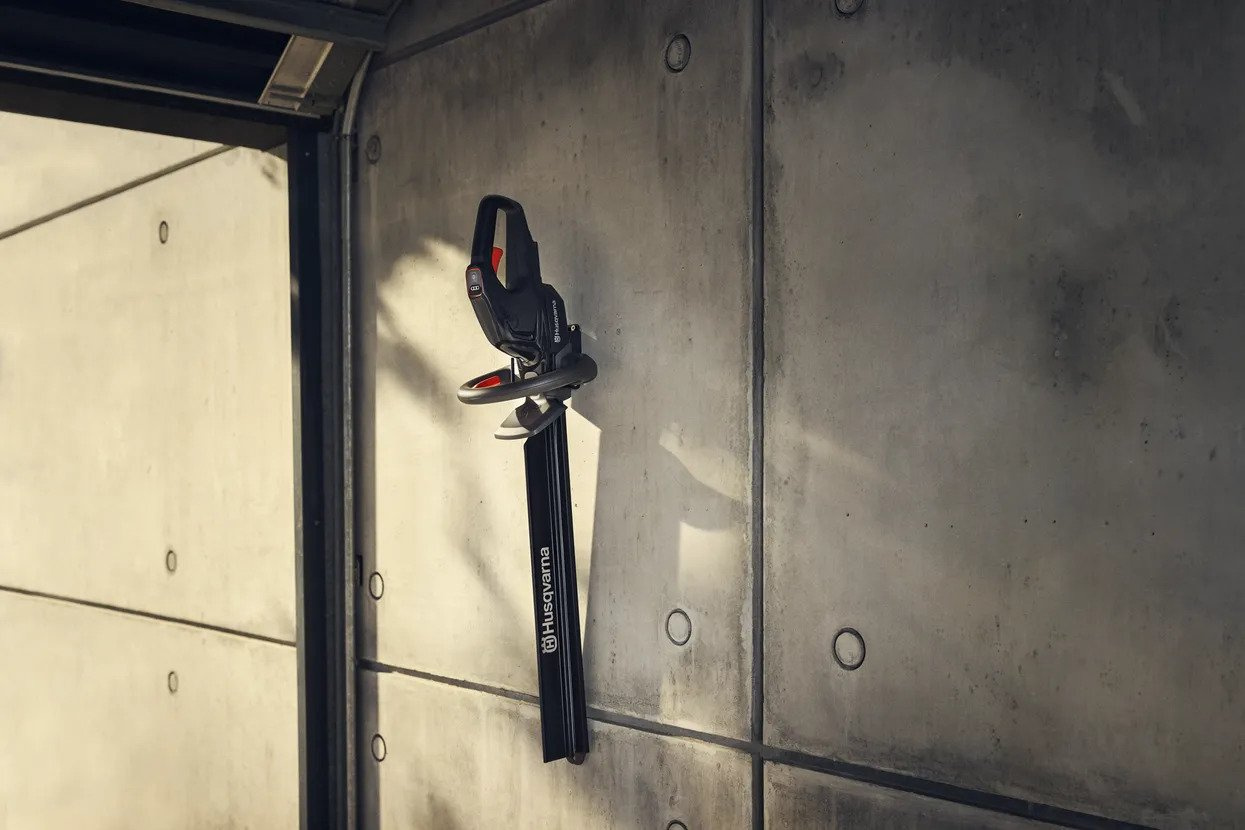 Husqvarna Aspire™ H50 häcksax - med batteri och laddare