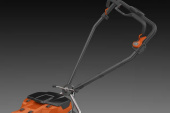 Husqvarna LB448iV batterigräsklippare Husqvarna LB448iV batterigräsklippare