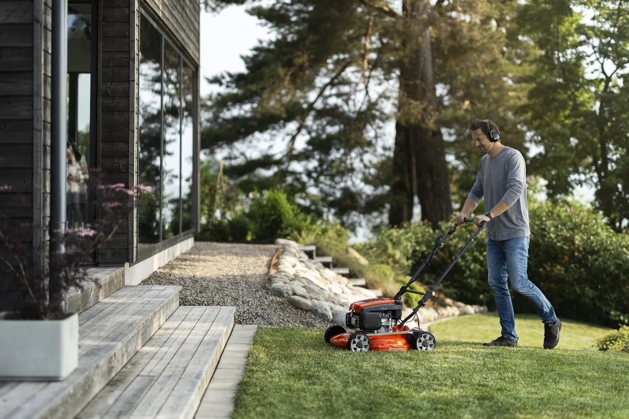 Husqvarna LB 244E Gräsklippare