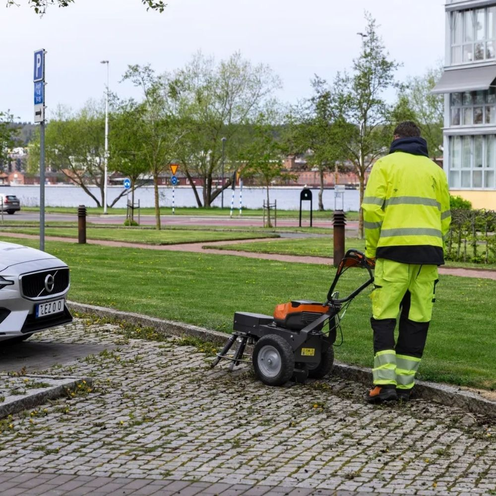 Husqvarna WB 560i Batteridriven Ogräsborste